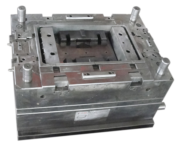 Personal cooler mould-006