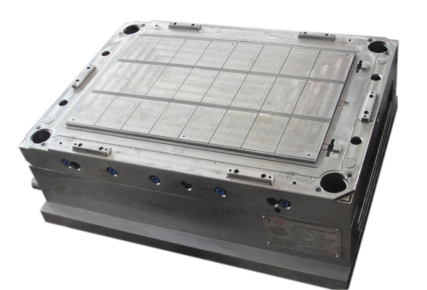 Personal cooler mould-009